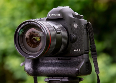 Canon 5D Mark III: Đánh giá chi tiết, thông số và trải nghiệm thực tế