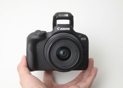 Canon R100: Đánh giá chi tiết thiết kế, tính năng và chất lượng ảnh