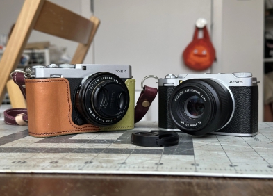 Fujifilm XE4 vs XM5: Đâu là lựa chọn tốt hơn cho bạn?