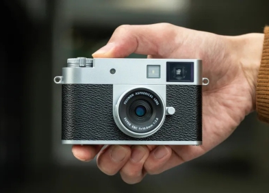 Đánh giá Fujifilm X Half: Thiết kế đặc biệt và tính năng nổi bật