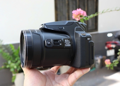 Nikon P900 vs P1000: Hai máy ảnh siêu zoom, nên chọn máy nào?