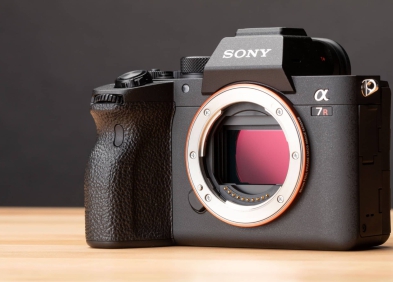 Sony A7R4 ra mắt năm nào? Lịch sử ra mắt và cảm biến 61MP ấn tượng