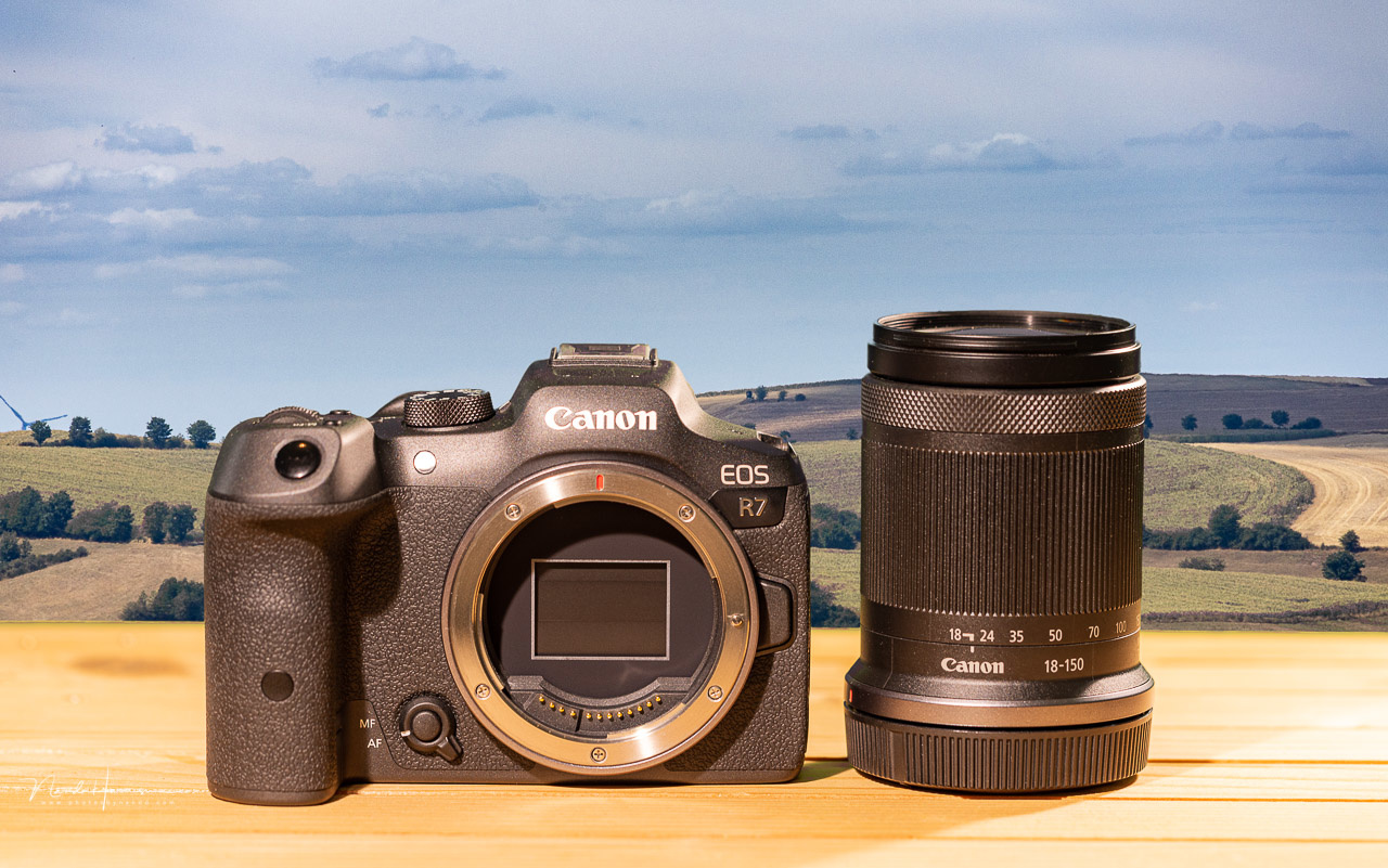 Đánh giá Canon R7