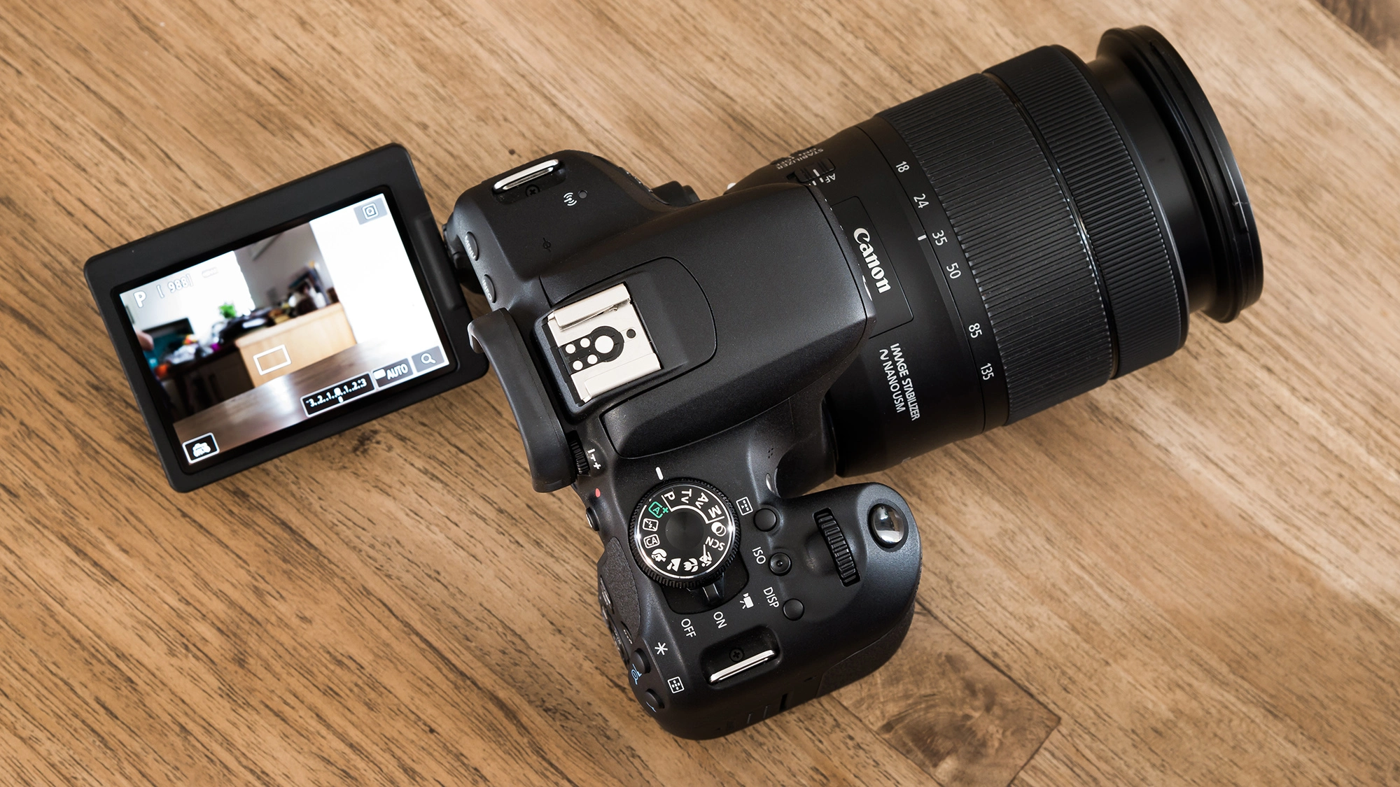 Canon 800D cũ