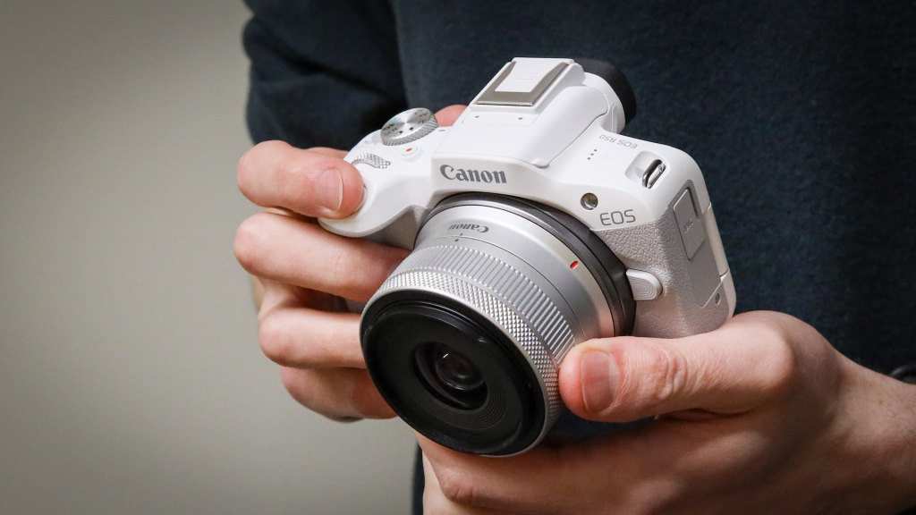 Canon EOS R50