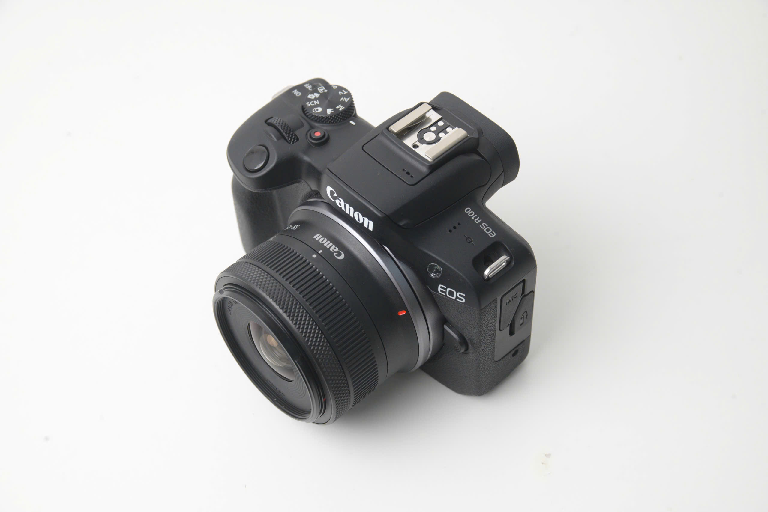 Canon R100