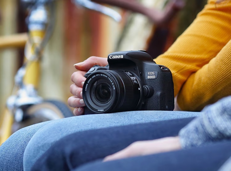 Canon 800D cũ