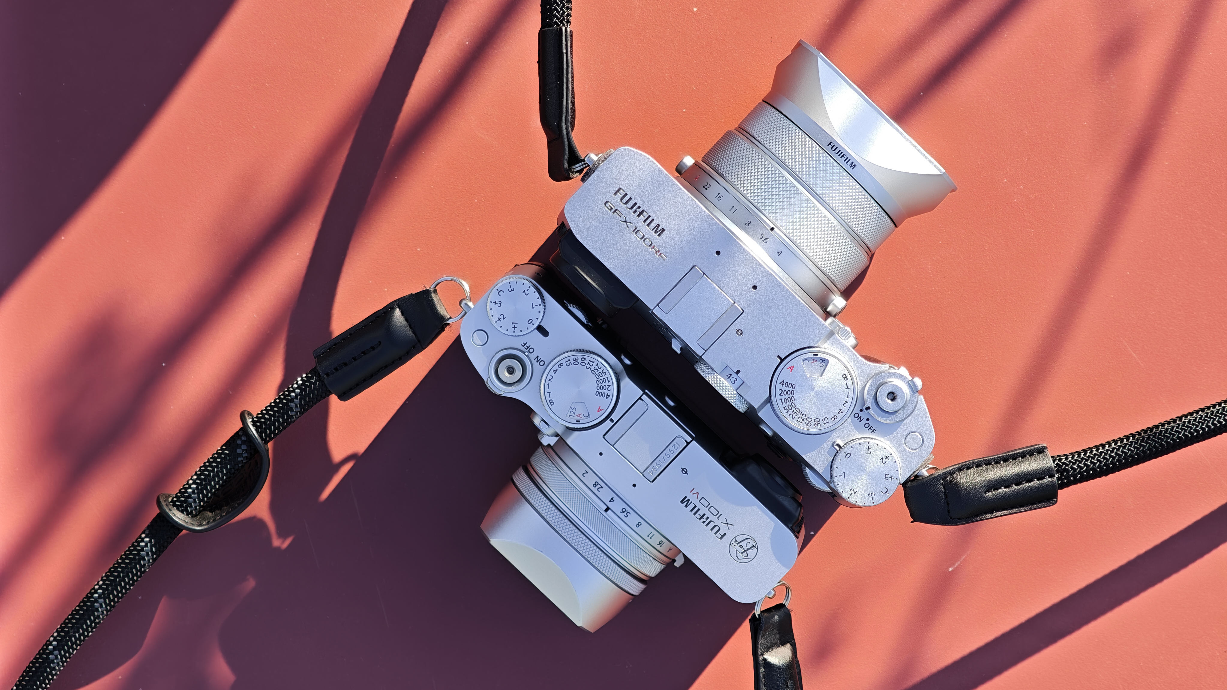 Fujifilm GFX100RF vs Fujifilm X100VI