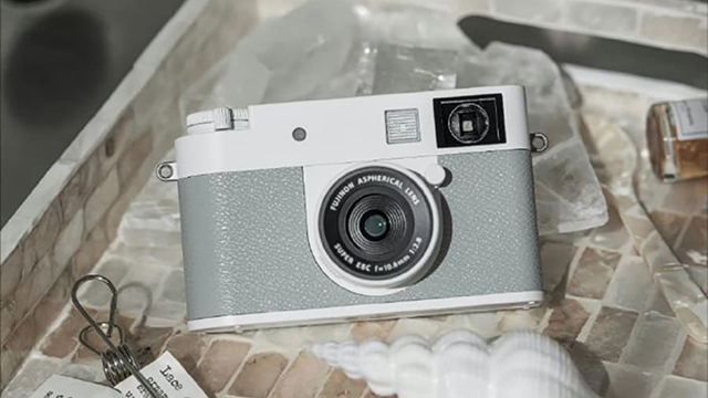 Fujifilm X Half ra mắt