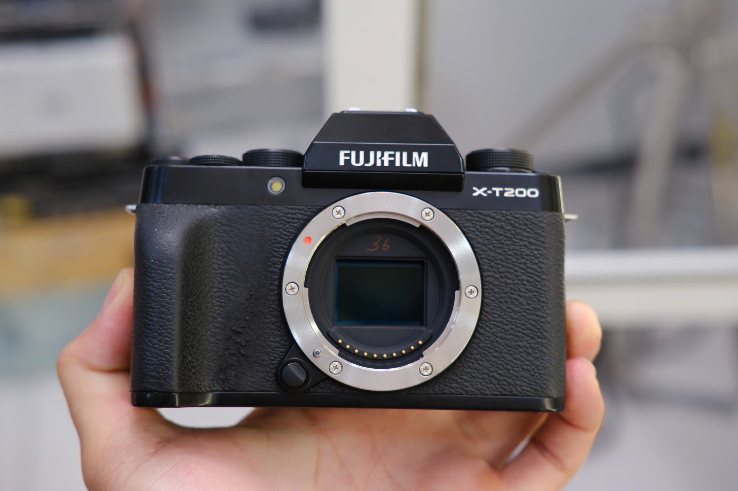 Fujifilm XT100 và XT200