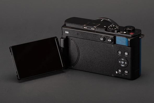 Panasonic Lumix S9