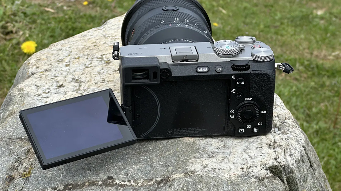 Review Sony A7C II