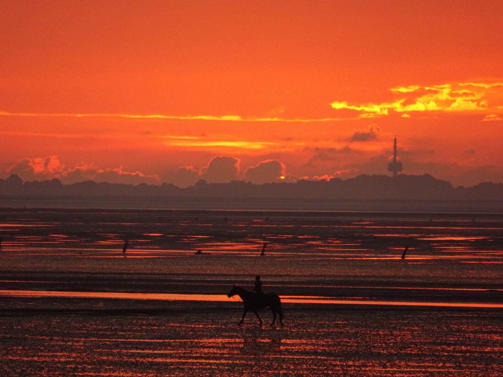 Sony WX500 sản xuất năm nào