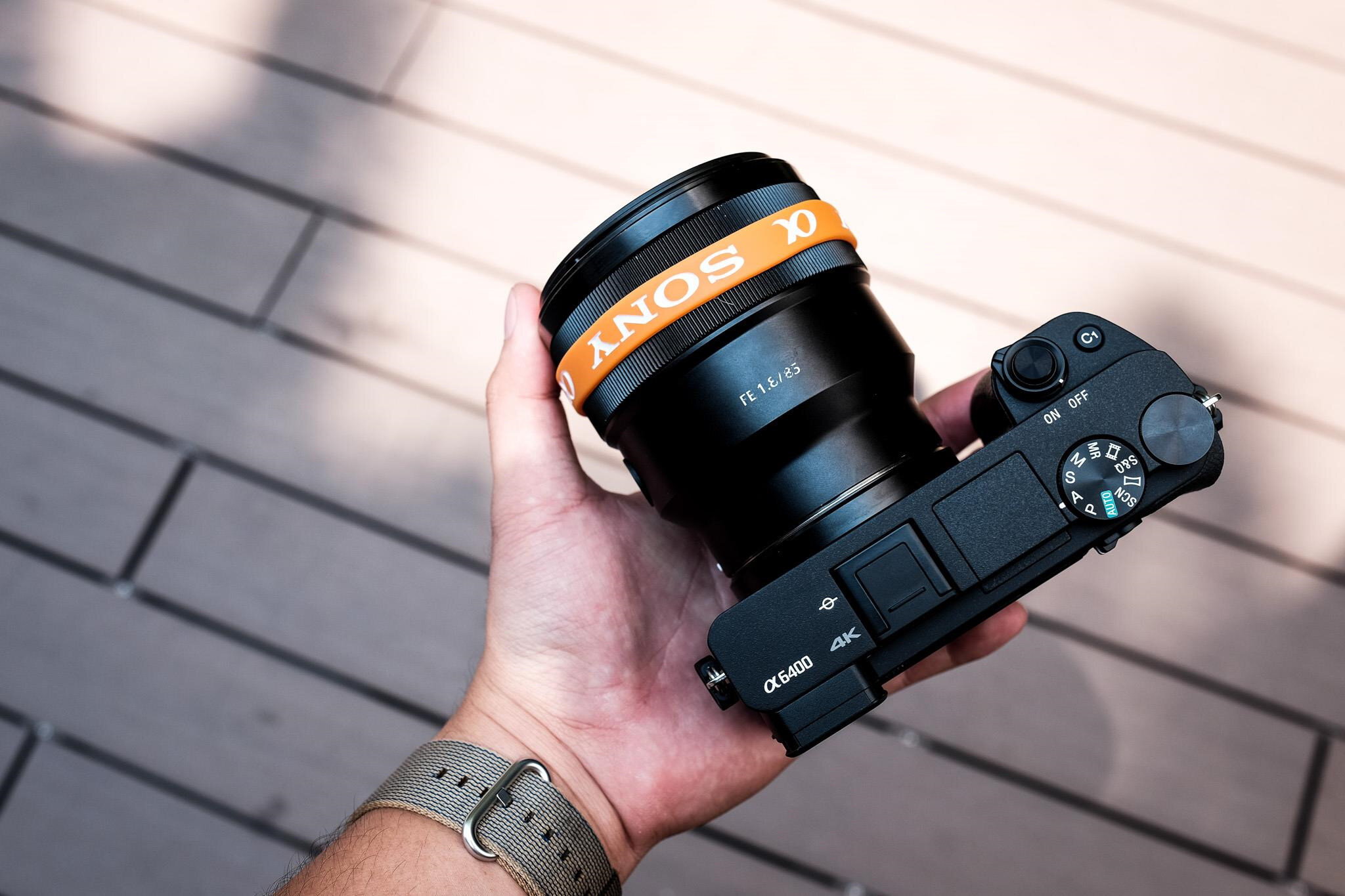 Sony A6400 ra mắt vào tháng 1 năm 2019, đánh dấu bước tiến lớn của dòng APS-C nhà Sony.