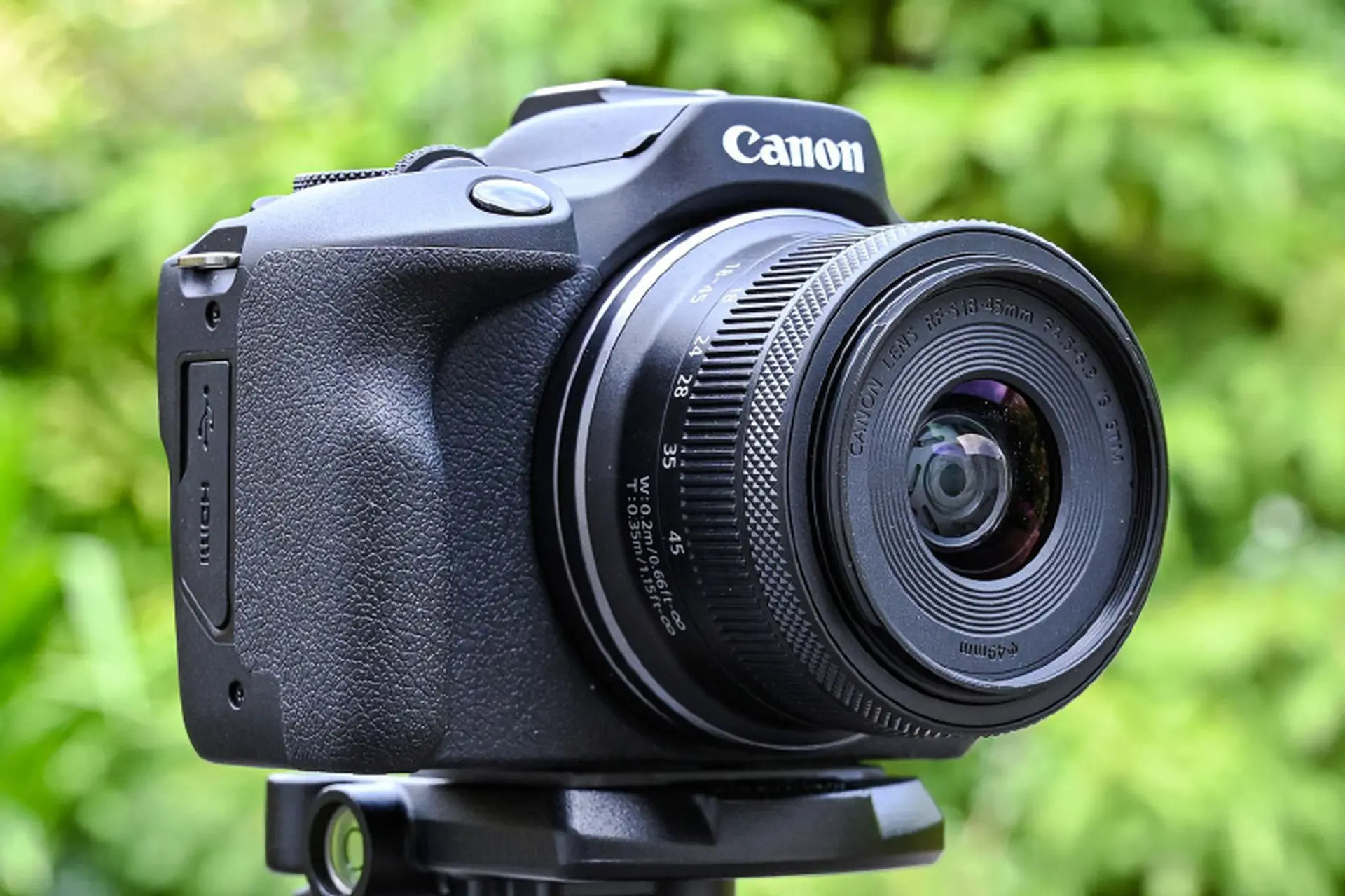 camera canon r100