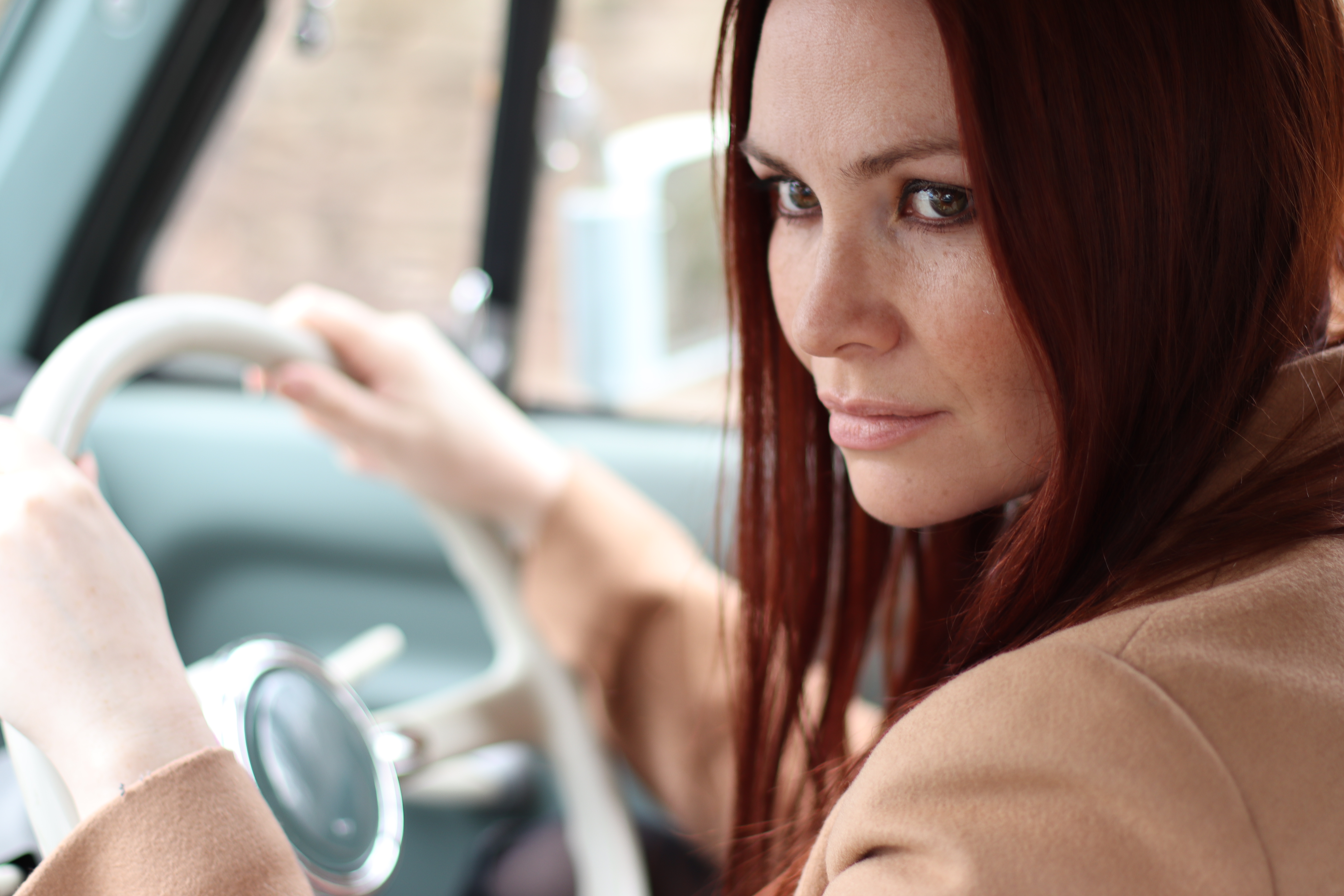 canon m50 ra mắt năm nào