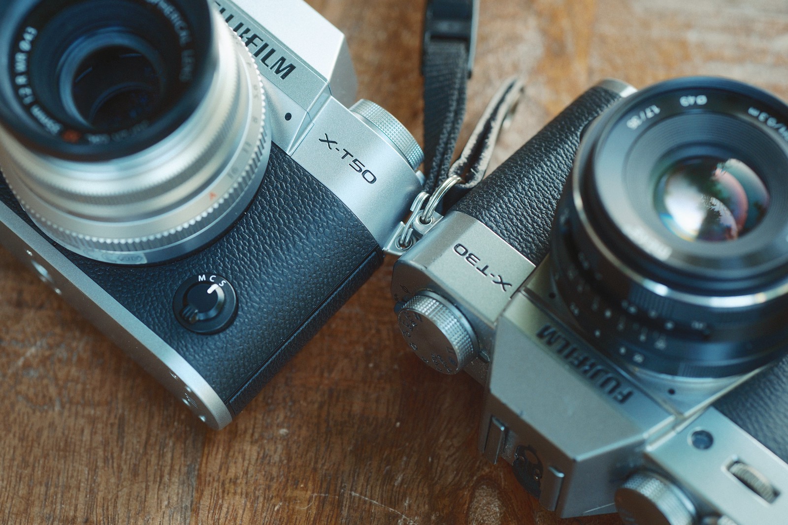 canon r50 vs fujifilm xt30