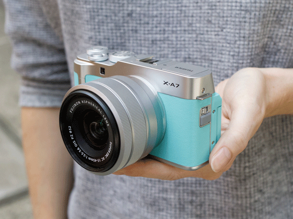 fujifilm xa7 ra mắt năm nào
