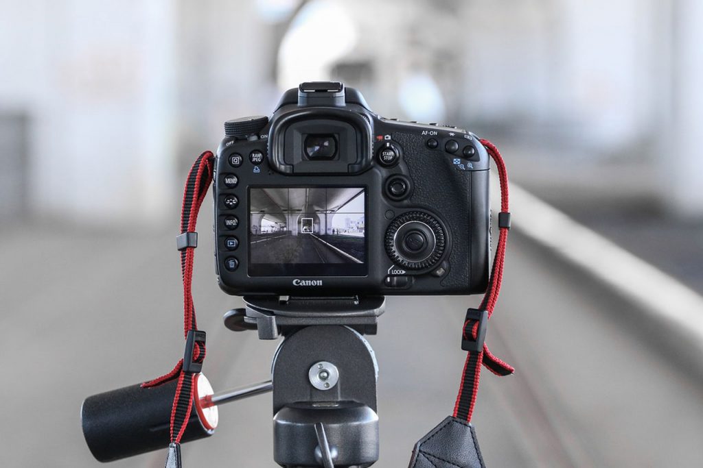 livestream bằng máy ảnh