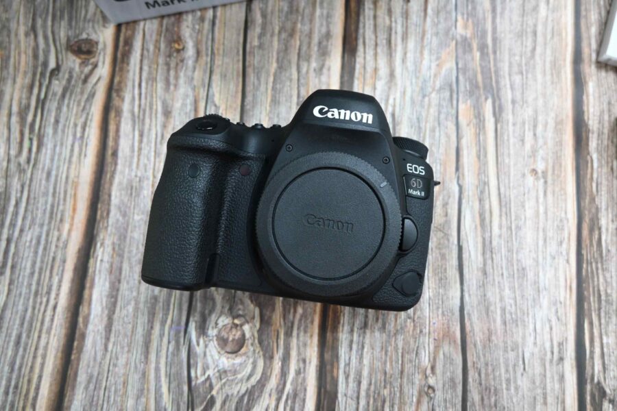 máy ảnh canon 6d2