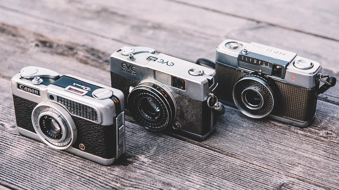 máy ảnh half frame là gì