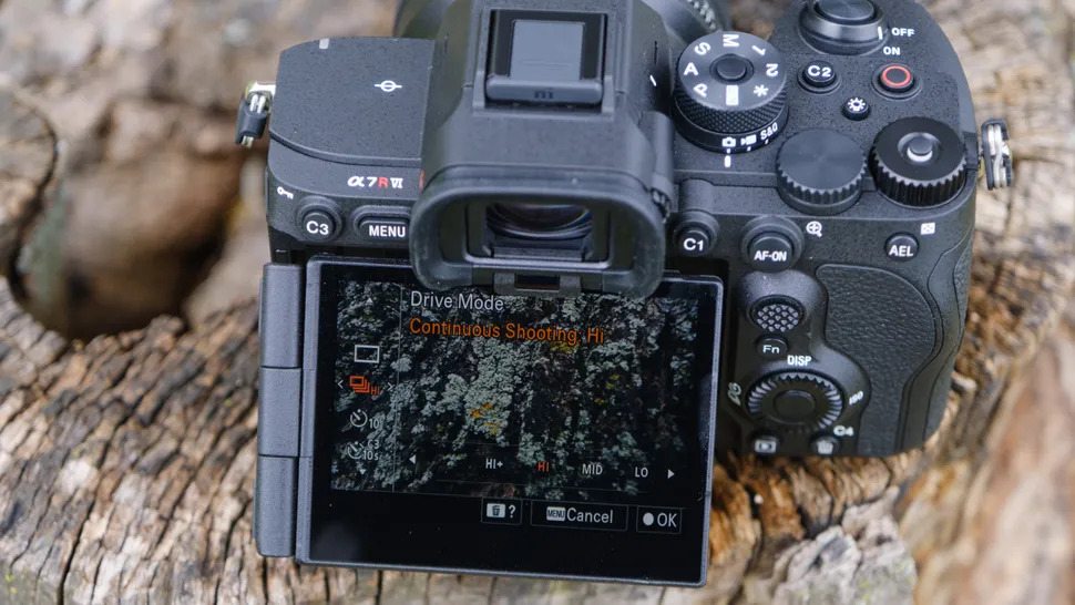 ra mắt Sony A7R VI