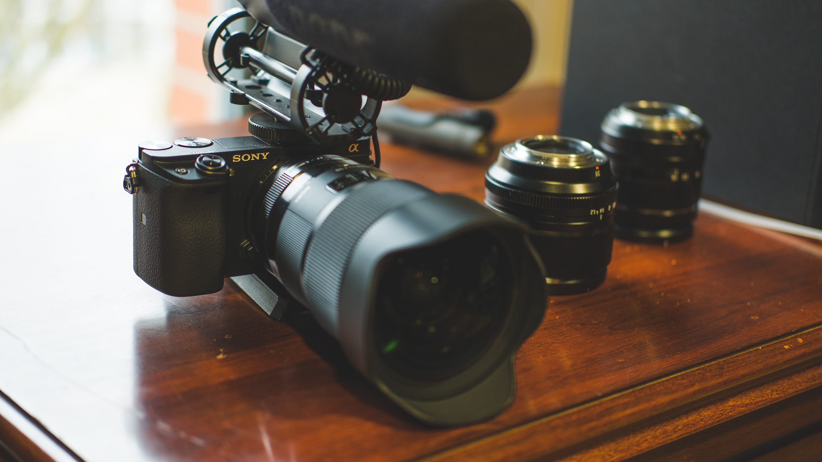 Review Sony A6300