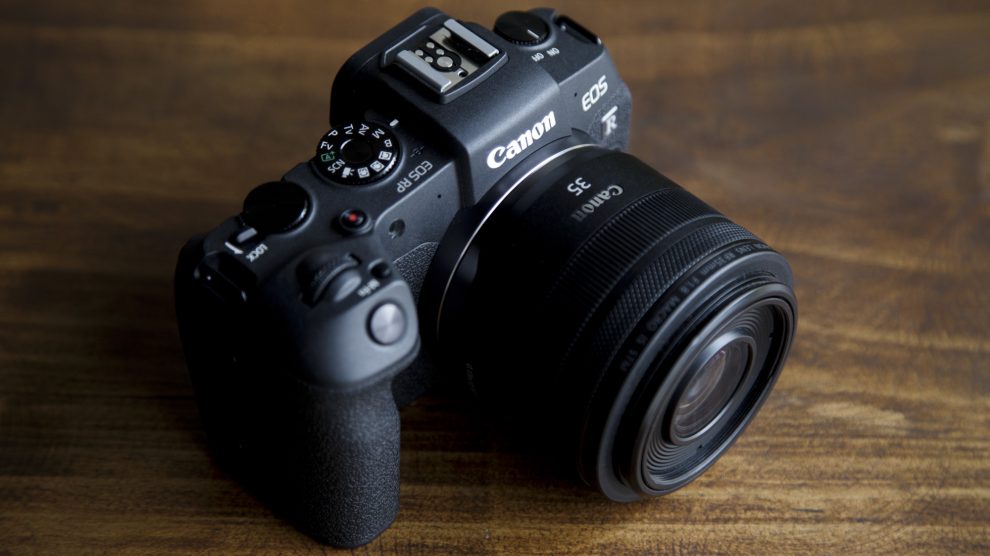 sony a72 vs canon rp