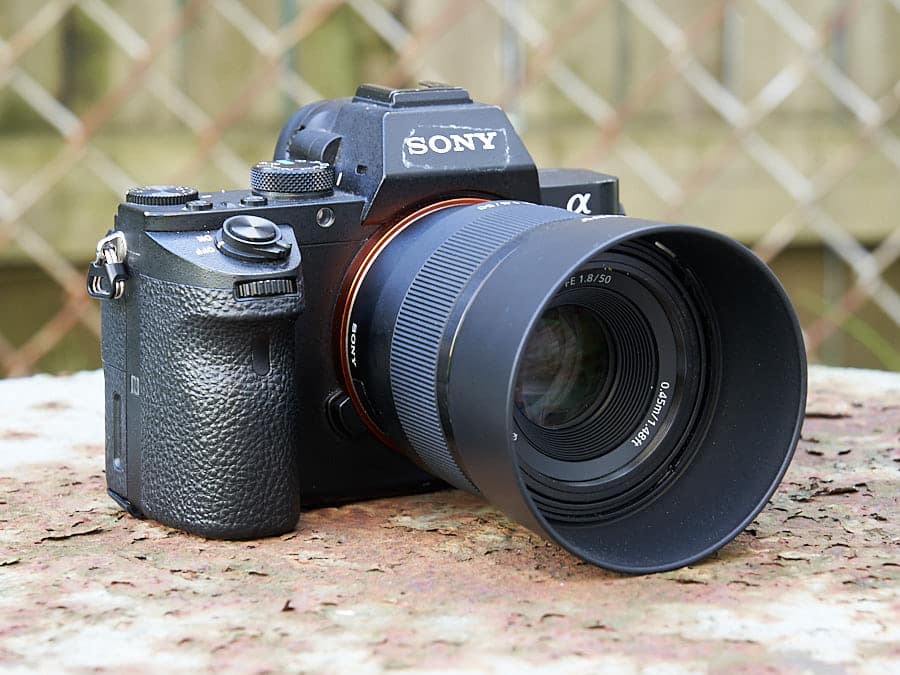 sony a73 ngàm gì