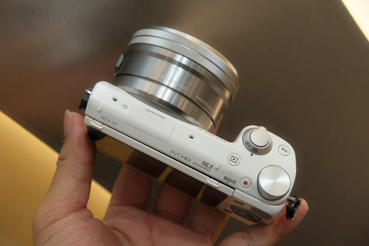 sony nex 5r vs 5t