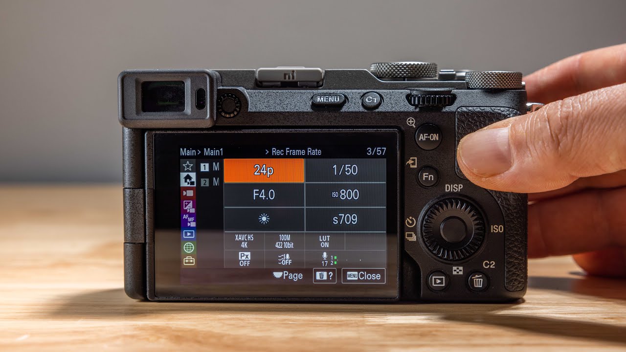 Khả năng quay video 4K 60fps cùng ổn định hình ảnh lý tưởng cho người mới tập quay.