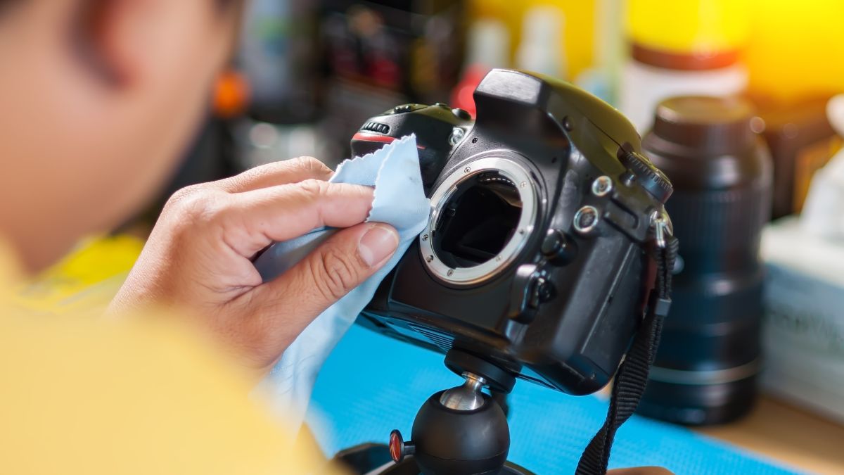 vệ sinh máy ảnh