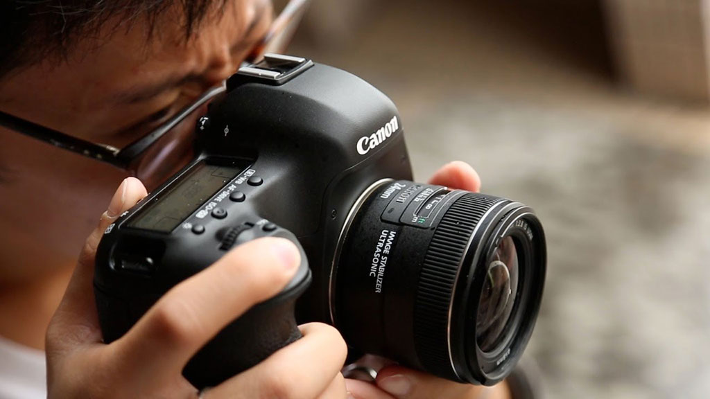 CANON EF 24MM F2.8