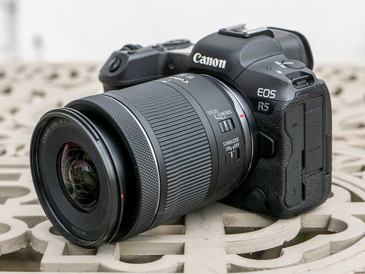 CANON RF 15-30MM F/4.5-6.3 IS STM