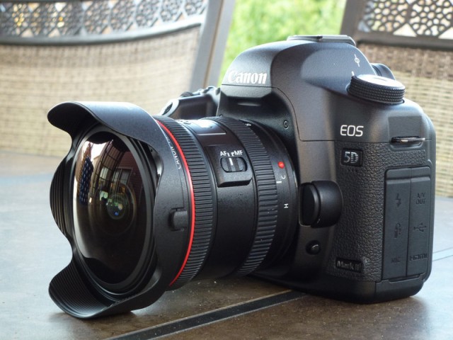 Canon EF Fisheye 8-15mm f/4L USM