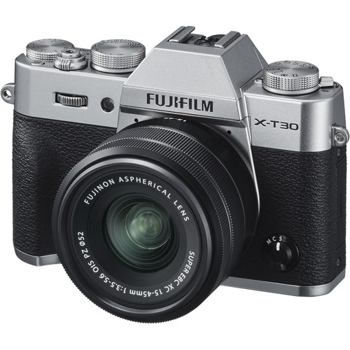 Ống kính XC 15-45mm F3.5-5.6 OIS PZ – Linh hoạt trong mọi tình huống.