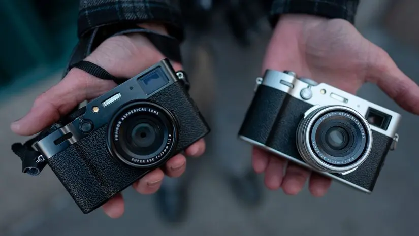 Máy ảnh FUJIFILM X100VI cũ có thiết kế nhỏ gọn, dễ dàng sử dụng và mang theo trong mọi hoàn cảnh.