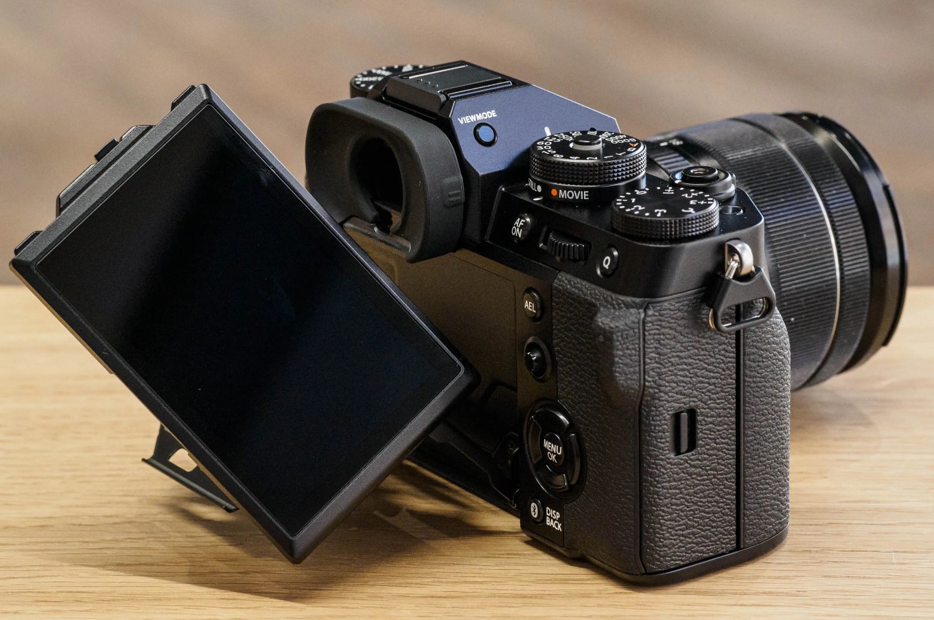 Chiếc FUJIFILM XT5 cũ tại Máy Ảnh Top 1, đã qua kiểm tra chất lượng cẩn thận.