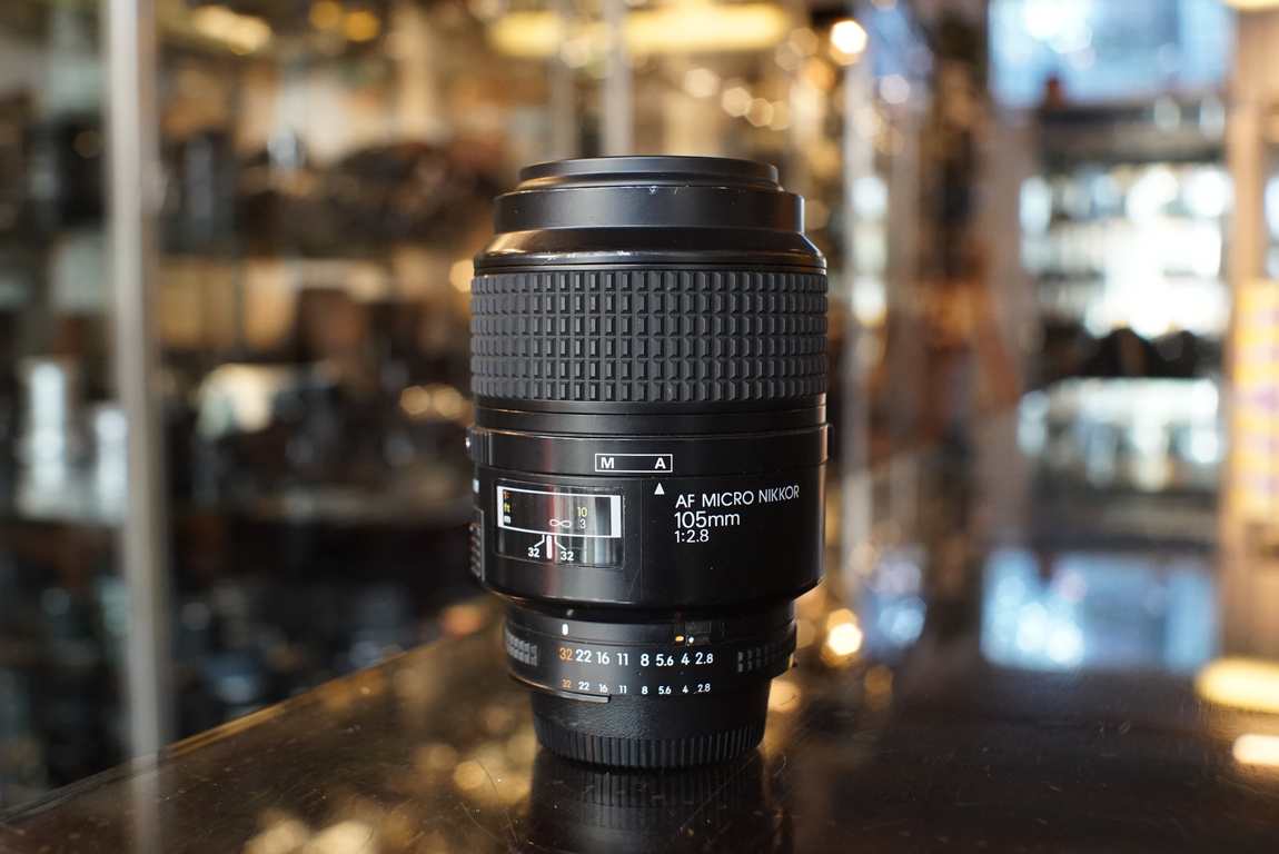 NIKON AF 105MM F2.8