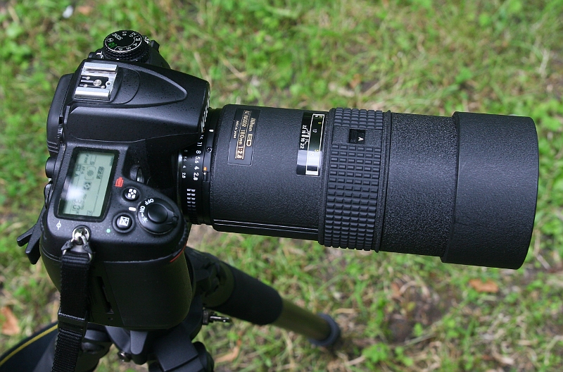 NIKON AF NIKKOR 180MM F2.8 D