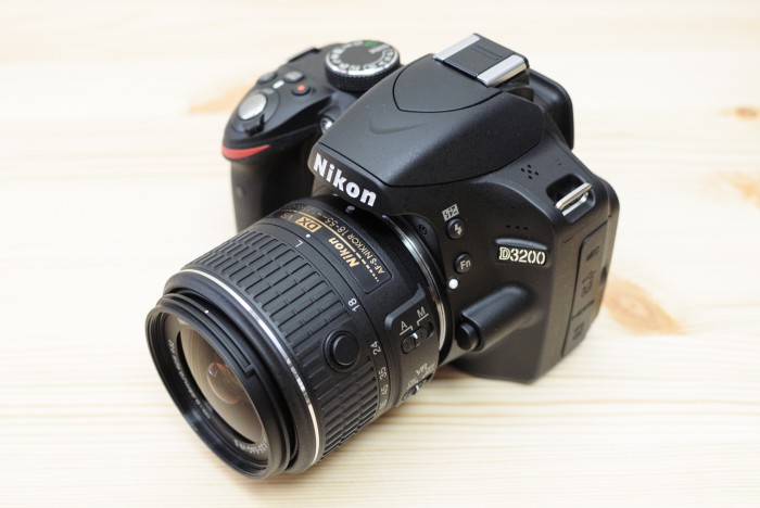 NIKON AF-S DX NIKKOR 18-55MM F3.5-5.6G VR II