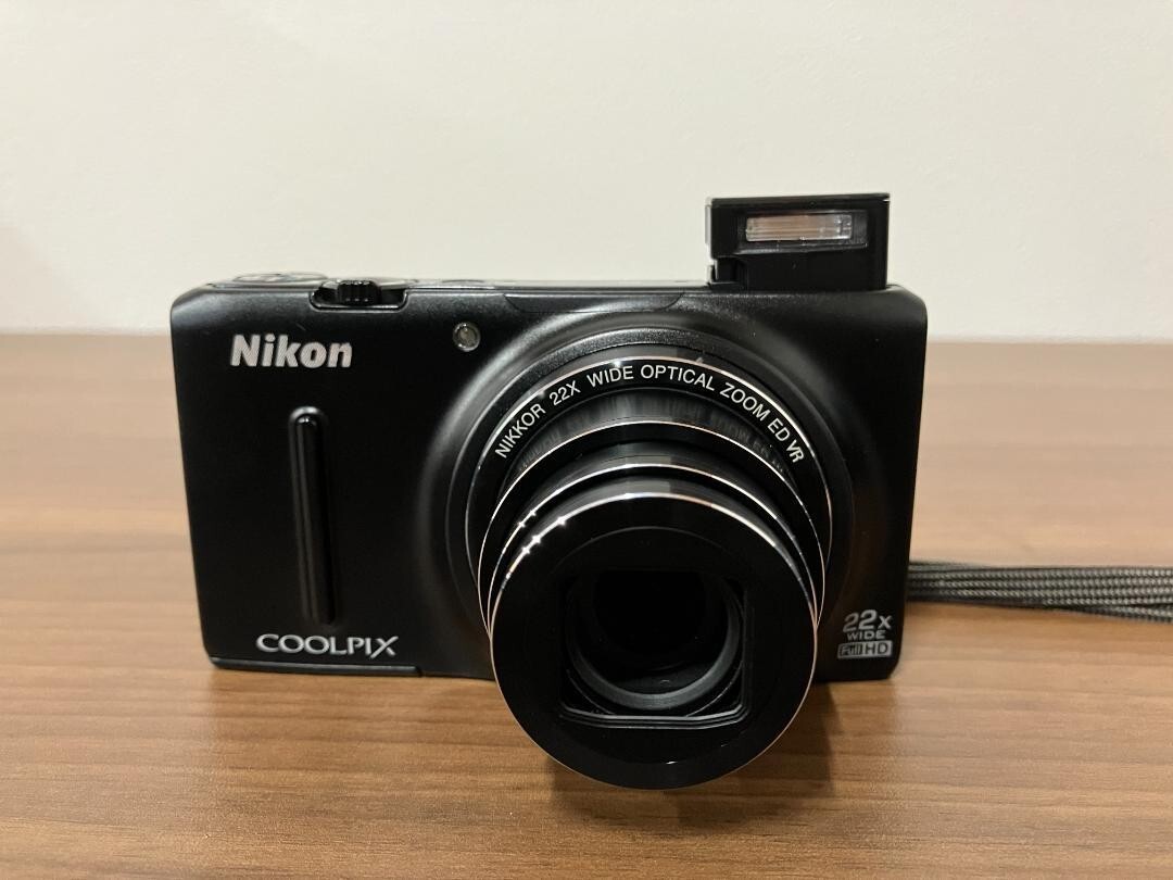 NIKON COOLPIX S9500