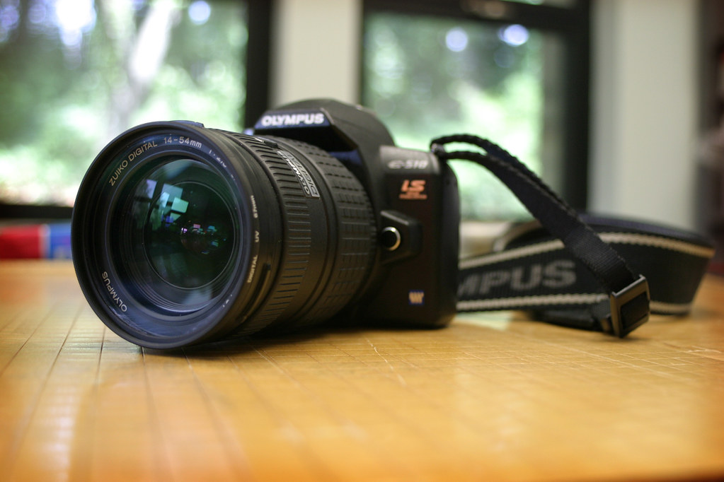 OLYMPUS E510
