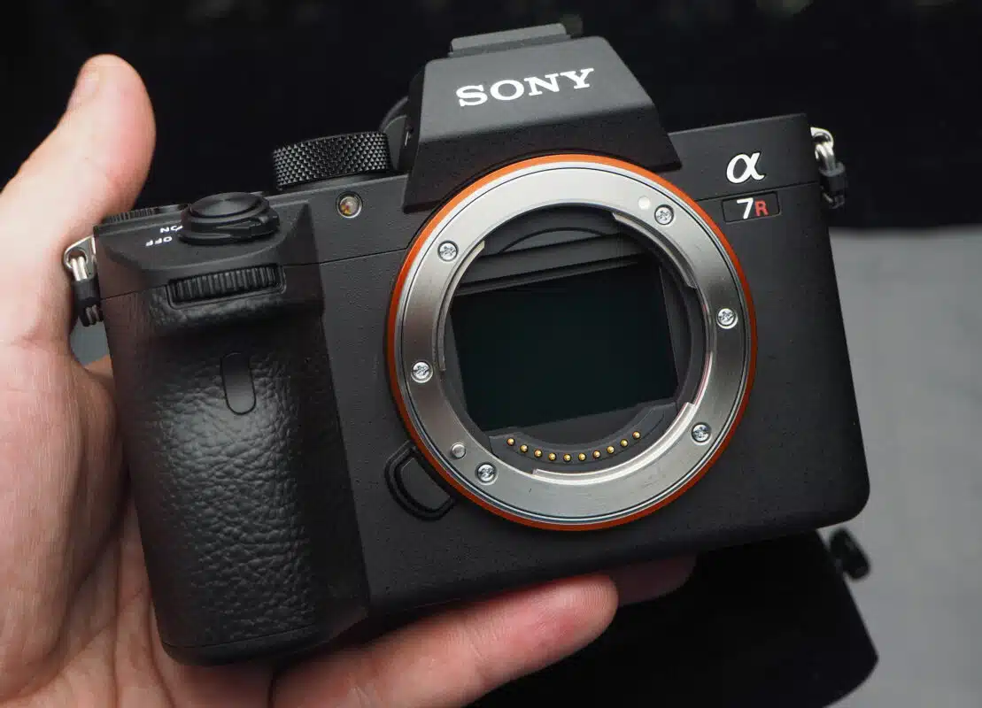 Review Sony A7R III