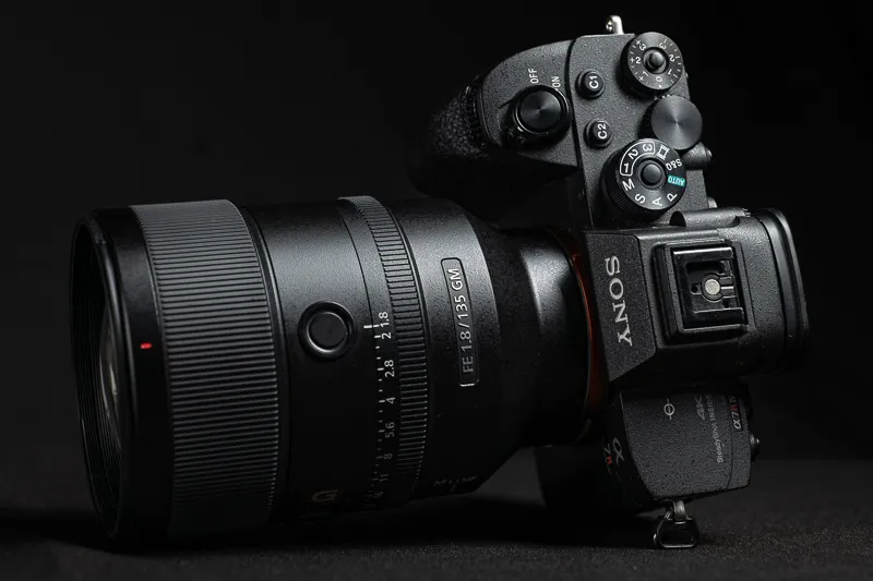 SONY FE 135MM F1.8 GM
