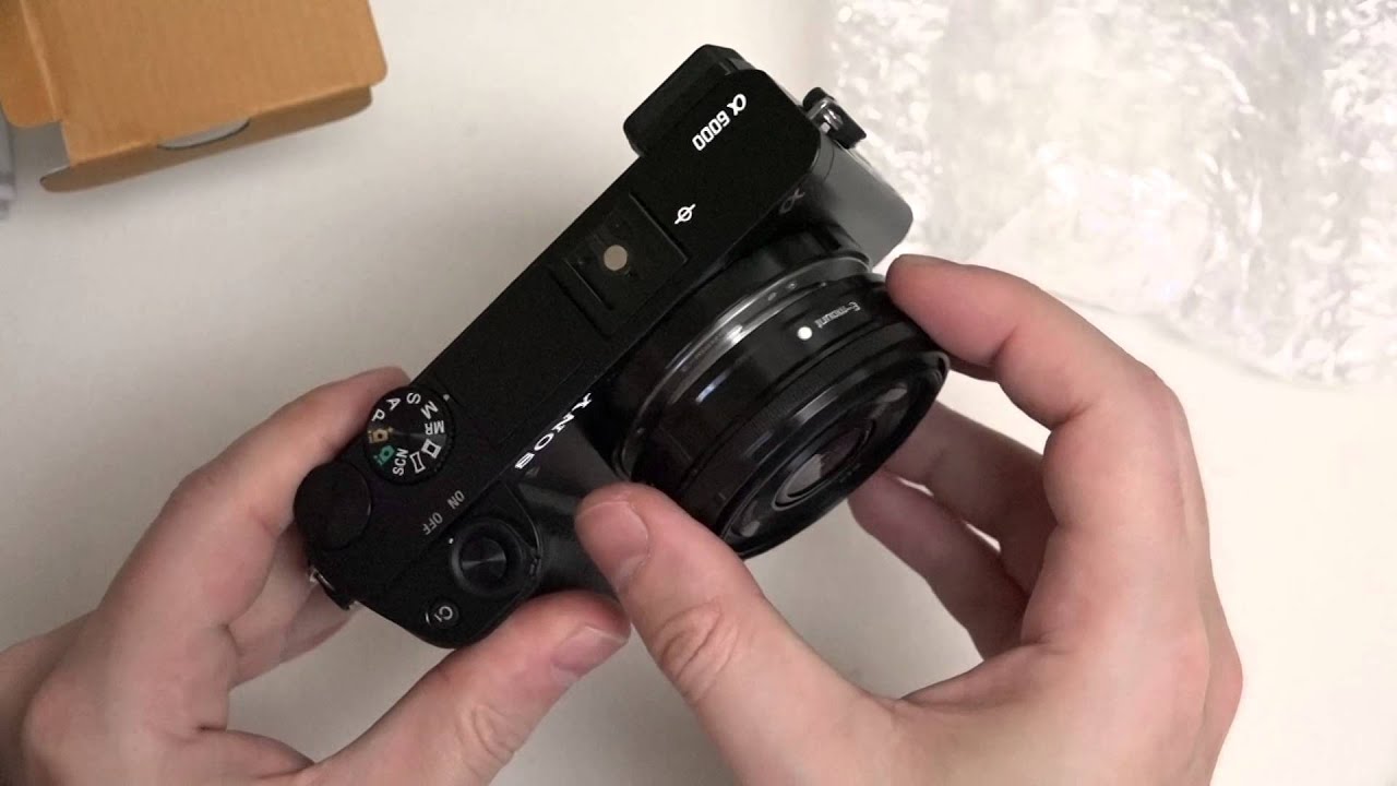 SONY SEL 20MM F2.8