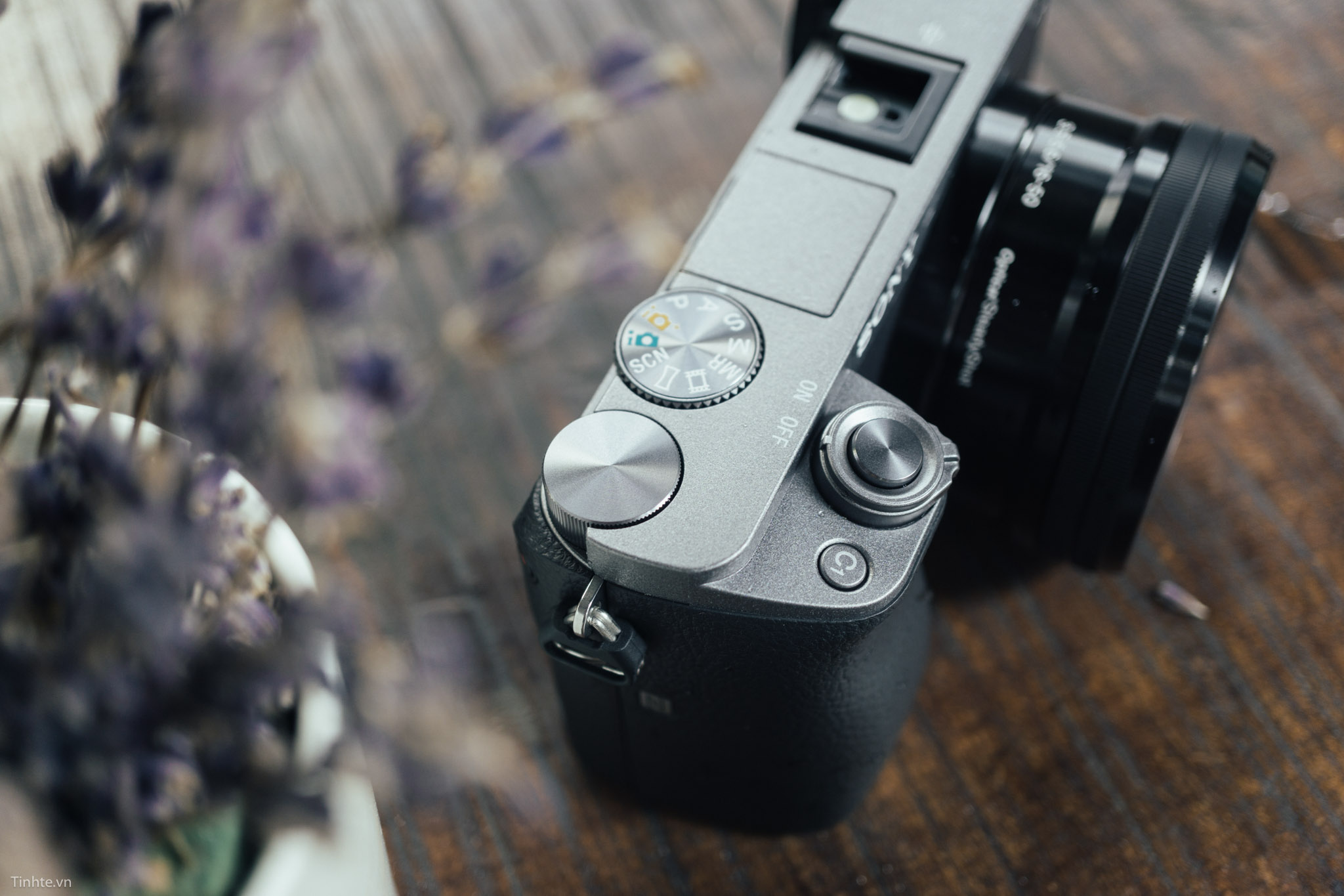 Sony A6000