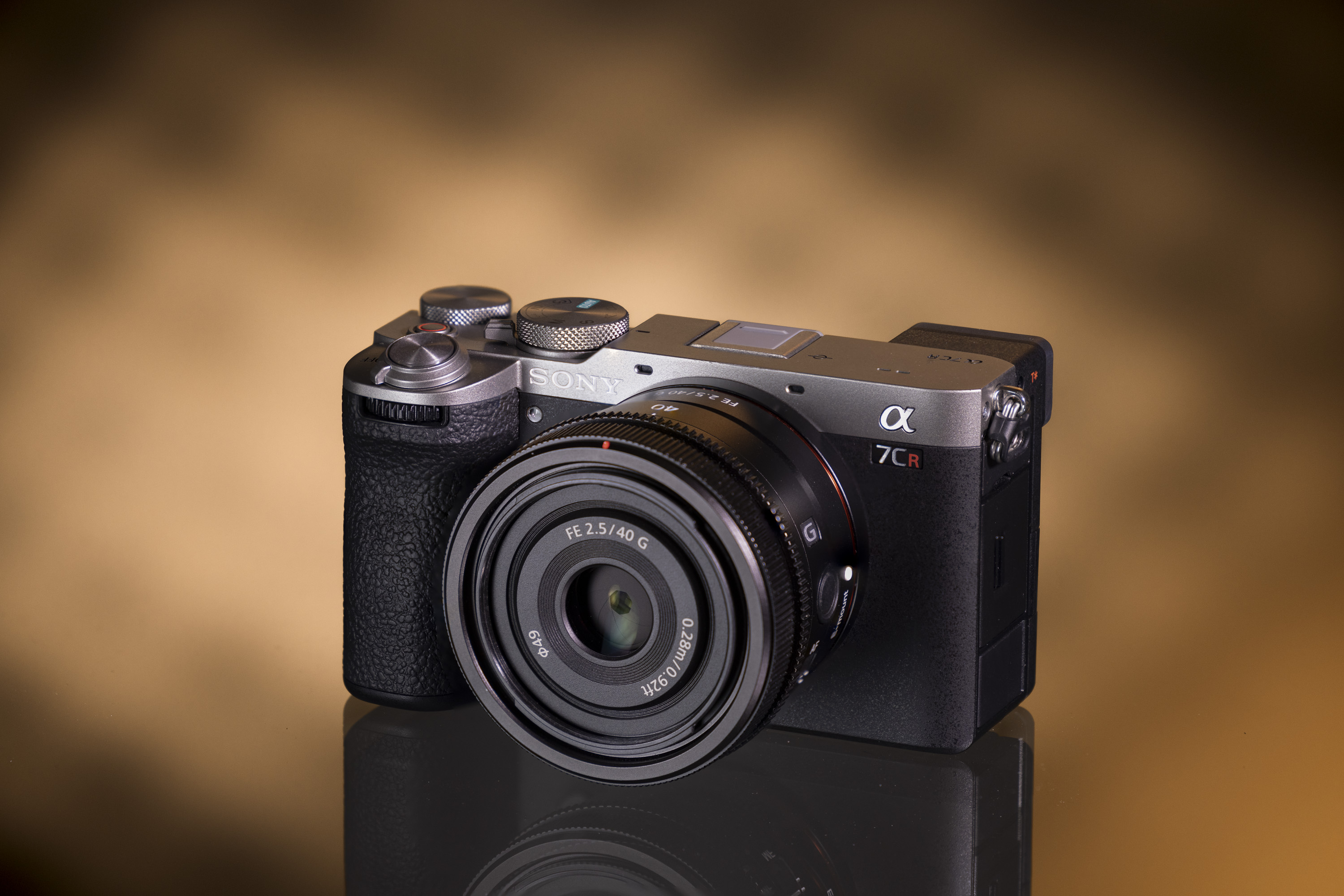 Thiết kế nhỏ gọn của Sony A7CR