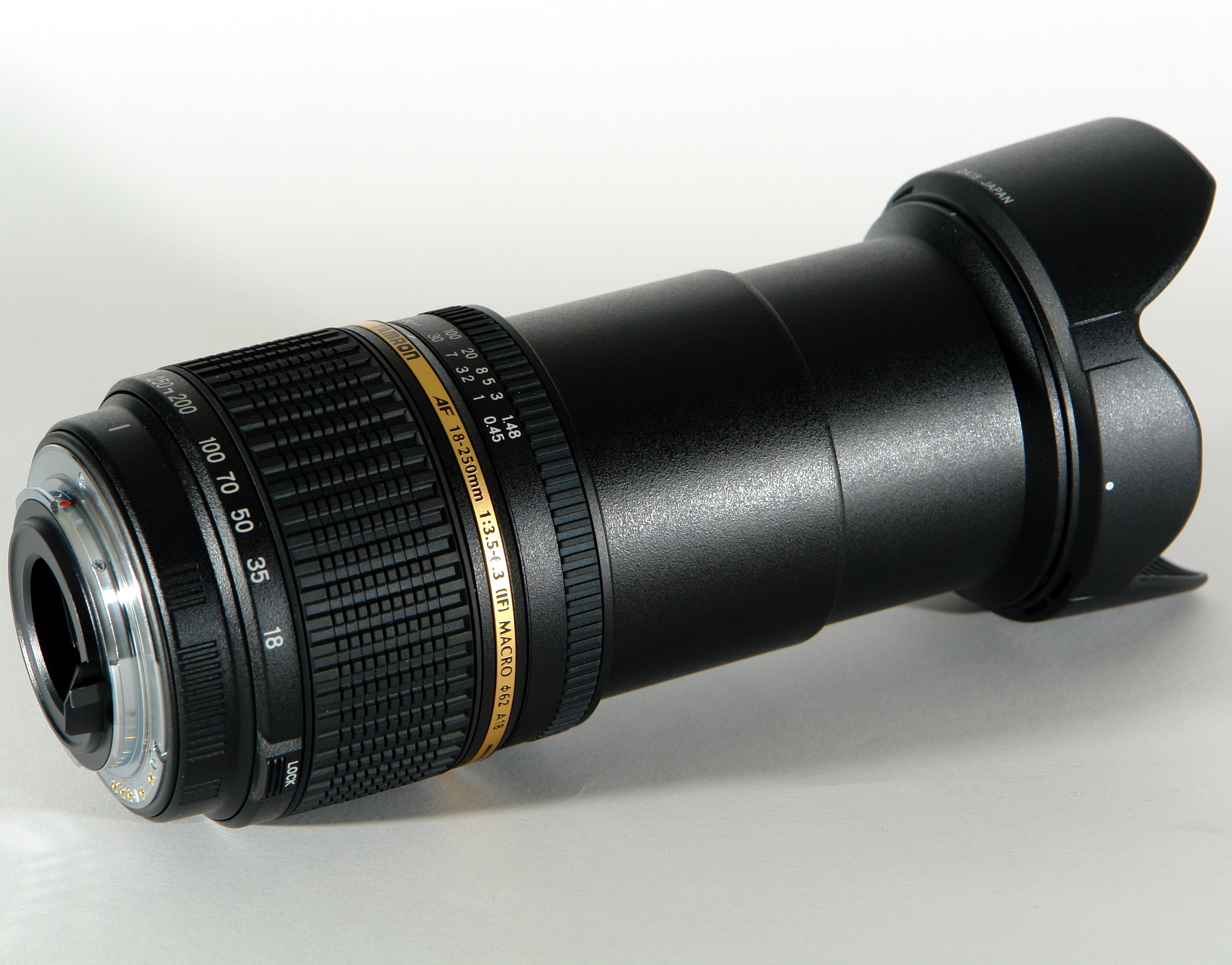 TAMRON AF 18-250MM