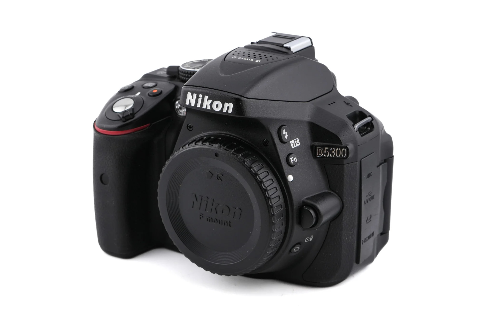 Thiết kế gọn gàng của body Nikon D5300 phù hợp cho cả di chuyển và chụp studio.